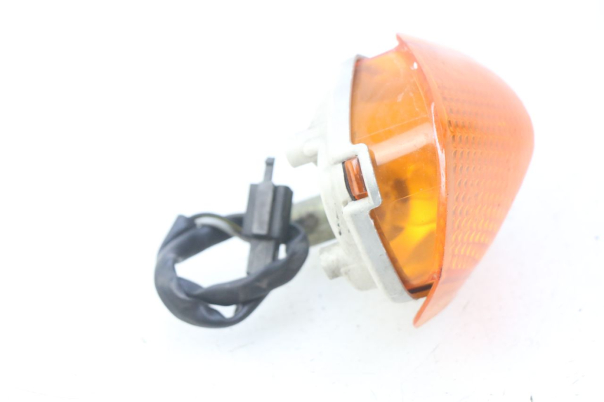photo de RIGHT REAR TURN SIGNAL KAWASAKI ZZR 600 (1995 - 2004) - Technical close-up