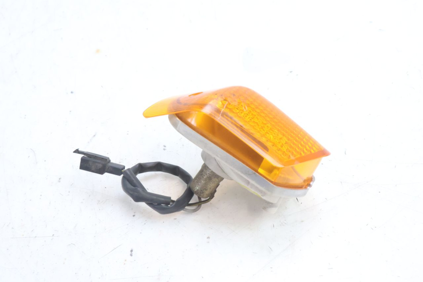 photo de RIGHT REAR TURN SIGNAL KAWASAKI ZZR 600 (1995 - 2004) - Alternative perspective