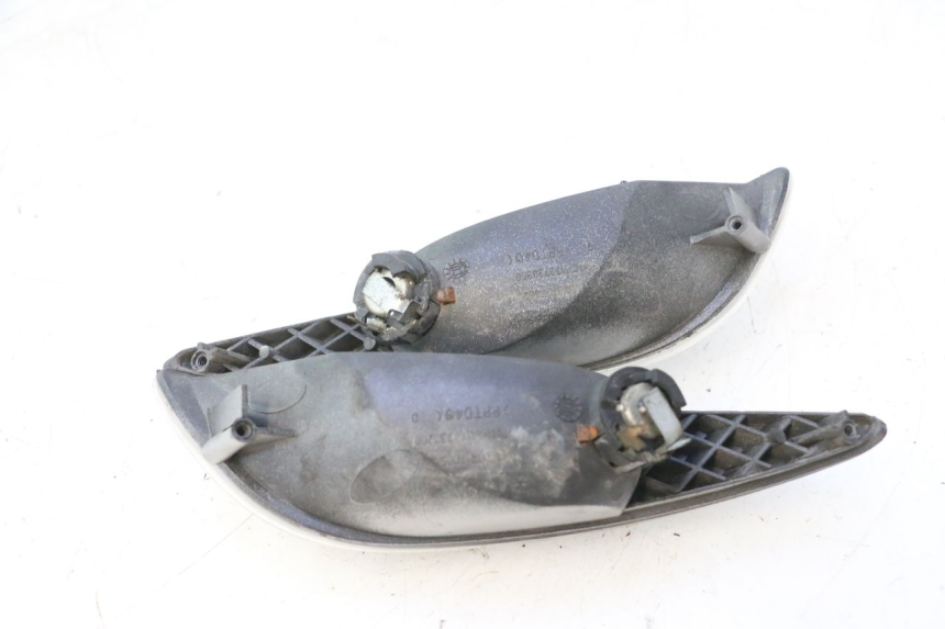 photo de REAR TURN SIGNAL PEUGEOT ELYSTAR 50 (2002 - 2014) - Technical close-up