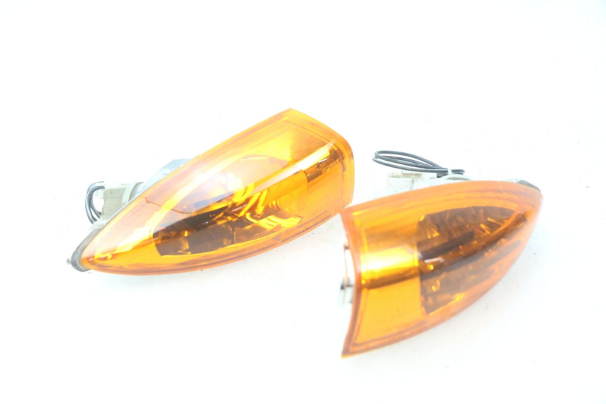 photo de REAR TURN SIGNAL PIAGGIO FLY 100 (2006 - 2010) - Surface and material condition