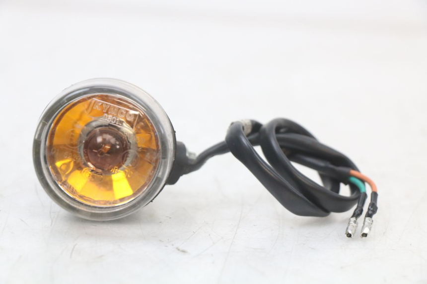 photo de LEFT REAR TURN SIGNAL KYMCO AGILITY 4T 50 (2018 - 2022) - Zoom on usage condition