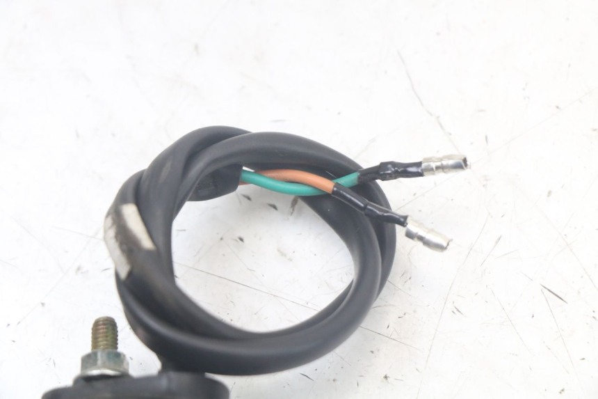 photo de LEFT REAR TURN SIGNAL KYMCO AGILITY 4T 50 (2018 - 2022) - Technical close-up