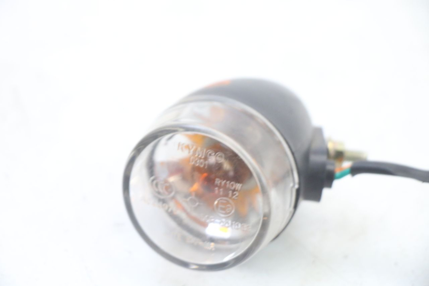 photo de LEFT REAR TURN SIGNAL KYMCO AGILITY 4T 50 (2005 - 2018) - Zoom on usage condition