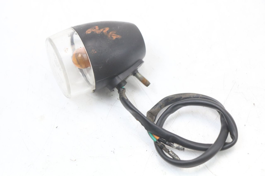 photo de Left rear turn signal KYMCO AGILITY FR 2T 50 (2012 - 2017) - Zoom on usage condition