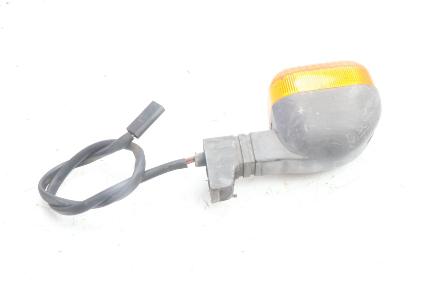 photo de LEFT REAR TURN SIGNAL BMW C1 125 (2000 - 2003) - Alternative perspective