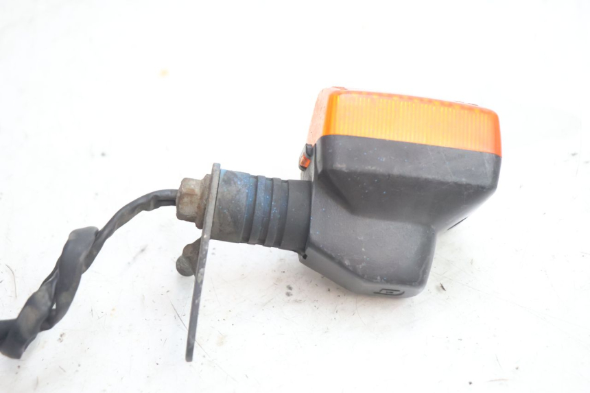 photo de REAR LEFT TURN SIGNAL HONDA CB TWO FIFTY 250 (1991 - 2002) - Product overview