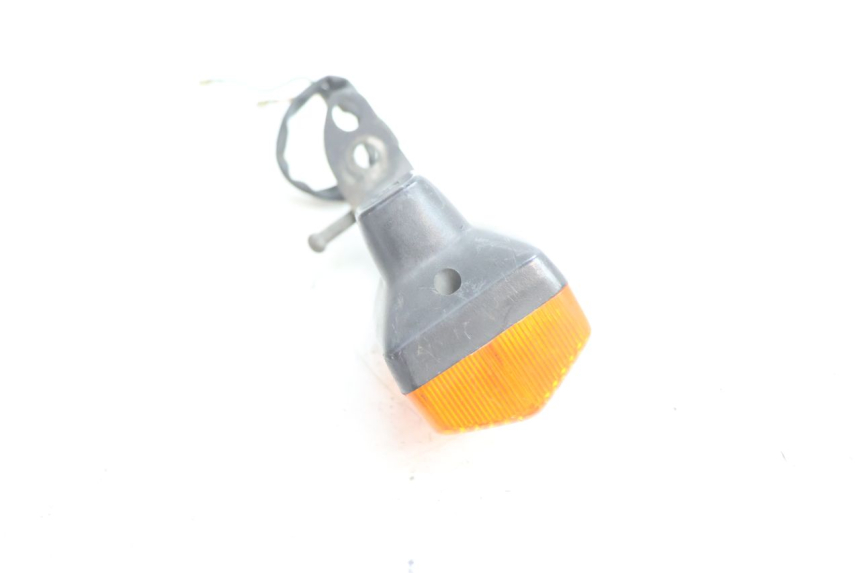 photo de REAR LEFT TURN SIGNAL HONDA CB TWO FIFTY 250 (1991 - 2002) - Surface and material condition