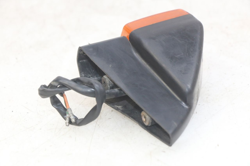 photo de LEFT REAR TURN SIGNAL HONDA CBR F SC25 1000 (1989 - 1992) - Technical close-up