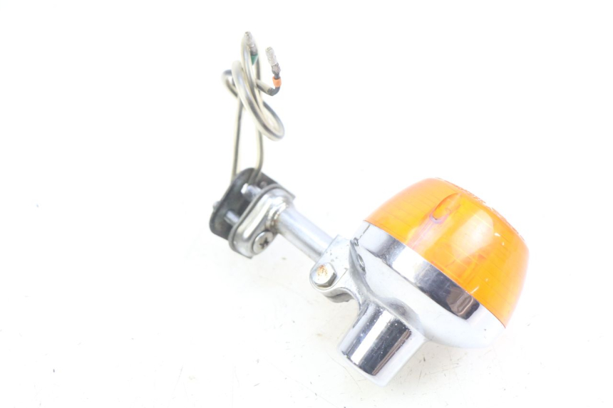 photo de LEFT REAR TURN SIGNAL HONDA CM 125 (1983 - 2003) - Technical close-up