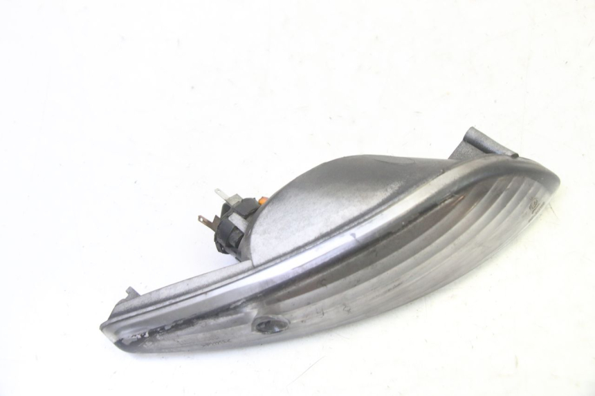 photo de LEFT REAR TURN SIGNAL PEUGEOT ELYSTAR 50 (2002 - 2014) - Alternative perspective