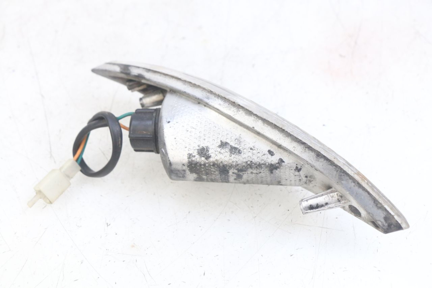 photo de LEFT REAR TURN SIGNAL SYM FIDDLE 3 III 125 (2014 - 2020) - Fixing points details