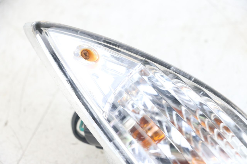 photo de LEFT REAR TURN SIGNAL SYM FIDDLE 3 III 125 (2014 - 2020) - Alternative perspective