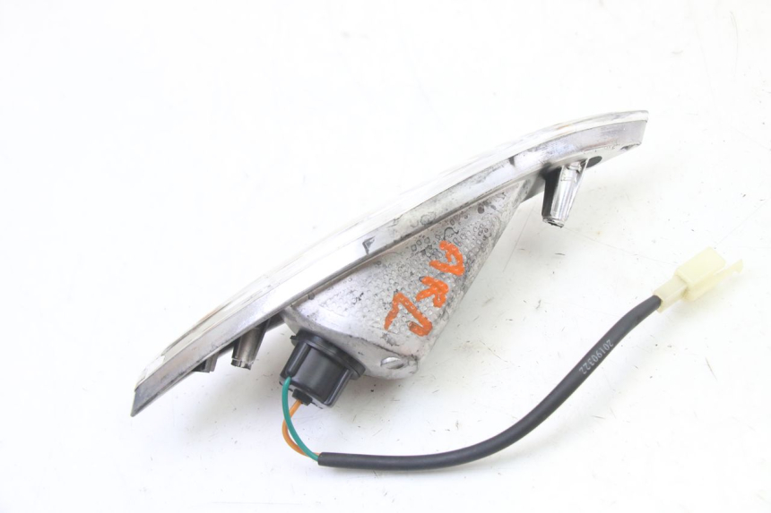 photo de REAR LEFT TURN SIGNAL SYM FIDDLE 3 III 50 (2014 - 2020) - Technical close-up