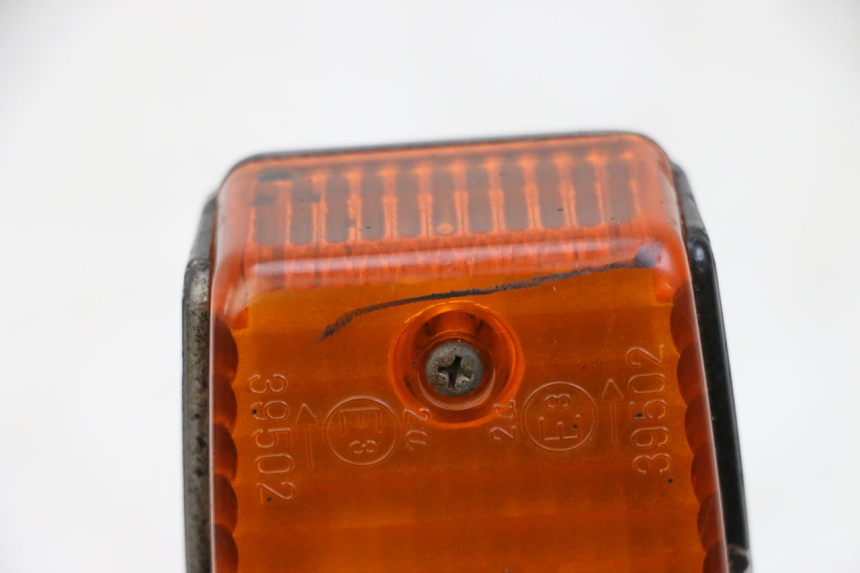 photo de REAR LEFT TURN SIGNAL YAMAHA FJ 36Y 1100 (1984 - 1985) - Alternative perspective