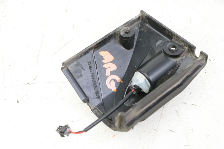 photo de REAR LEFT TURN SIGNAL KUKIRIN G2 MASTER 1 - Technical close-up