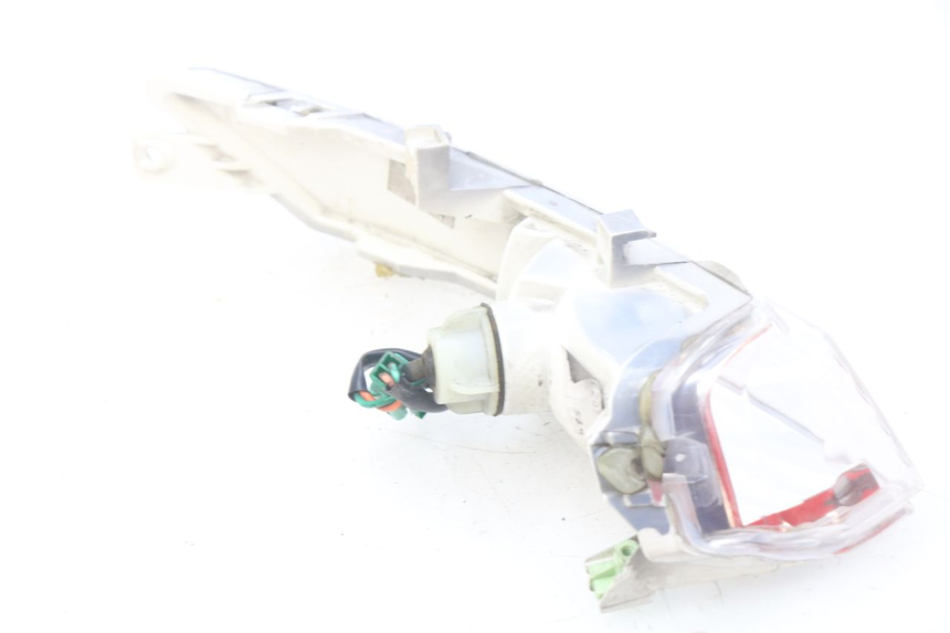 photo de LEFT REAR TURN SIGNAL PEUGEOT GEOPOLIS 400 (2007 - 2013) - Alternative perspective