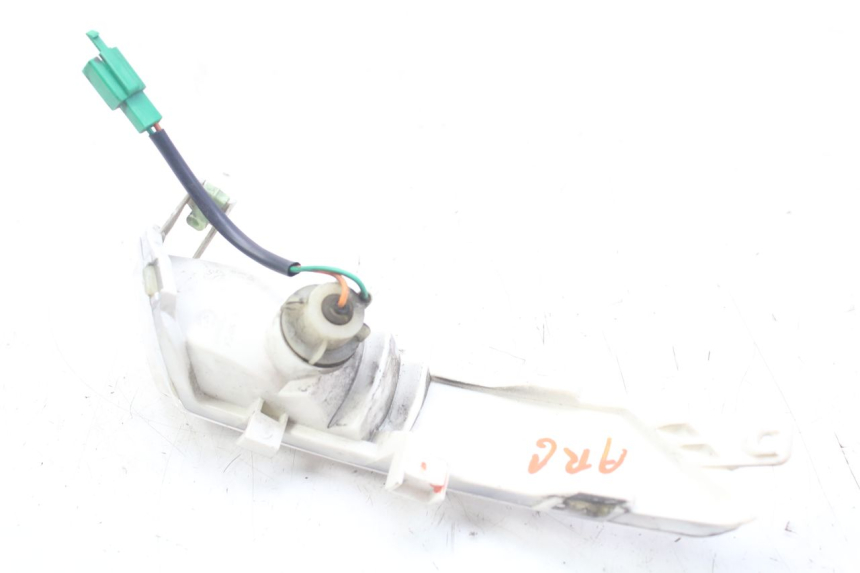 photo de REAR LEFT TURN SIGNAL PEUGEOT GEOPOLIS RS 125 (2007 - 2009) - Zoom on usage condition