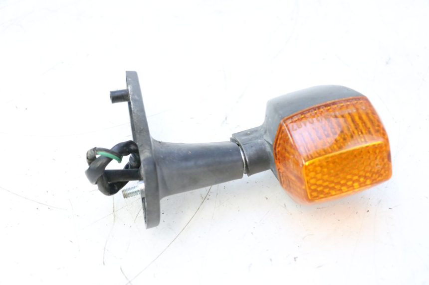 photo de REAR LEFT TURN SIGNAL KAWASAKI GPX F ZX750F 750 (1986 - 1990) - Alternative perspective