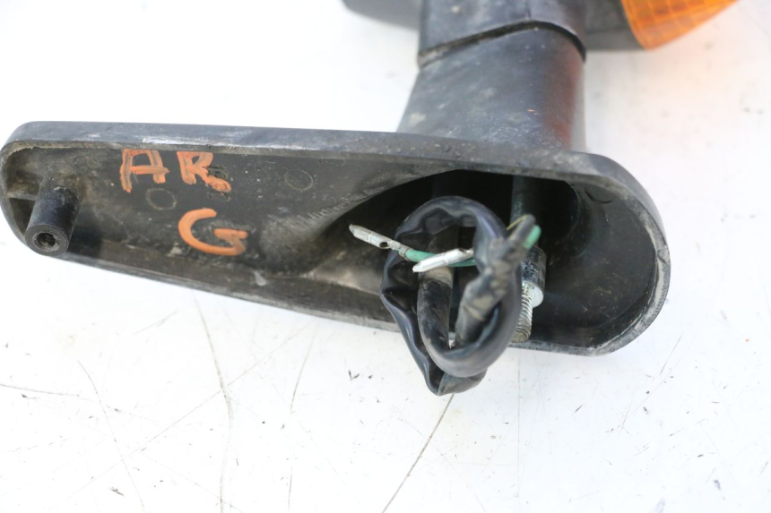 photo de REAR LEFT TURN SIGNAL KAWASAKI GPX F ZX750F 750 (1986 - 1990) - Technical close-up