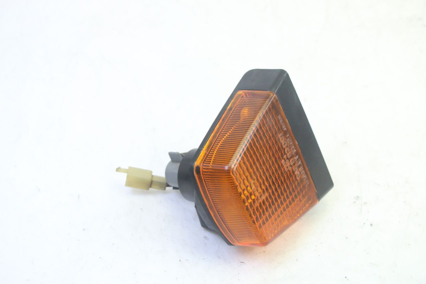 photo de REAR LEFT TURN SIGNAL KAWASAKI GPZ RX 1000 (1986 - 1988) - Zoom on usage condition