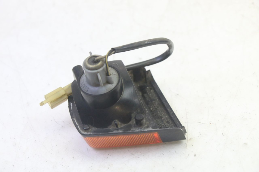 photo de REAR LEFT TURN SIGNAL KAWASAKI GPZ RX 1000 (1986 - 1988) - Alternative perspective