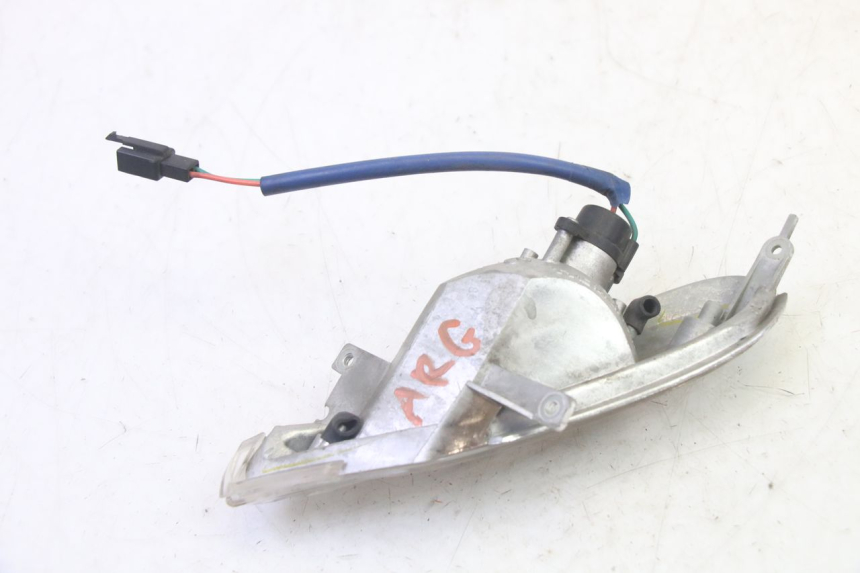 photo de REAR LEFT TURN SIGNAL KYMCO GRAND DINK 125 (2002 - 2007) - Technical close-up