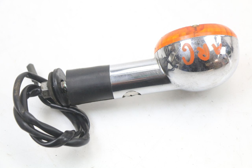 photo de REAR LEFT TURN SIGNAL SUZUKI GZ MARAUDER 125 (1998 - 2004) - Alternative perspective