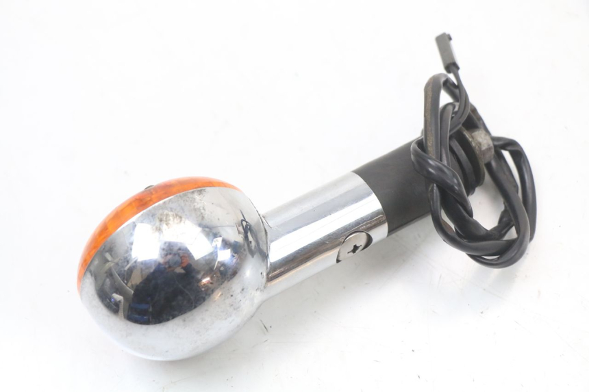 photo de REAR LEFT TURN SIGNAL SUZUKI GZ MARAUDER 125 (1998 - 2004) - Product overview