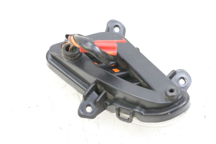 photo de REAR LEFT TURN SIGNAL JM MOTORS OLDIES GT 4T 50 (2018 - 2025) - Technical close-up