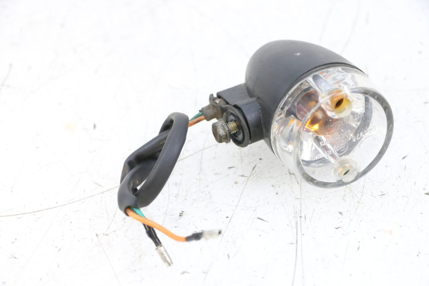 photo de REAR LEFT TURN SIGNAL SYM ORBIT 2 4T 50 (2008 - 2017) - Zoom on usage condition