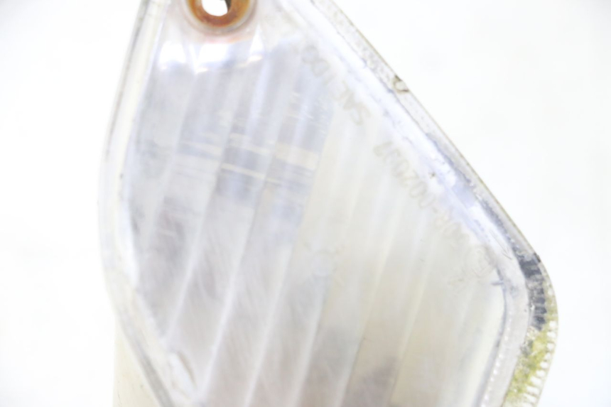 photo de REAR LEFT TURN SIGNAL PIAGGIO VESPA GRANTURISMO 200 (2004 - 2005) - Component detail
