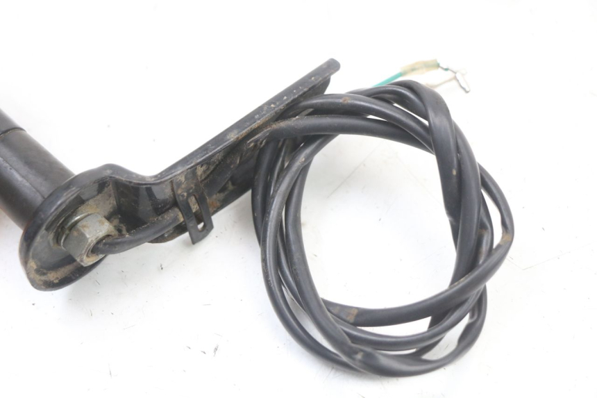 photo de REAR LEFT TURN SIGNAL REGAL RAPTOR SPYDER 125 (2010 - 2018) - Alternative perspective