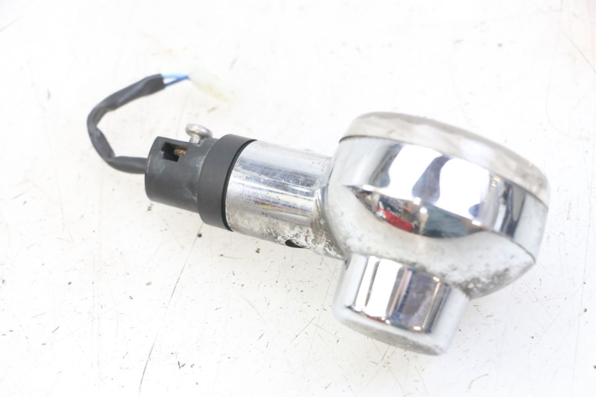 photo de REAR LEFT TURN SIGNAL APRILIA SCARABEO GT TOURING 125 (1999 - 2005) - Product overview