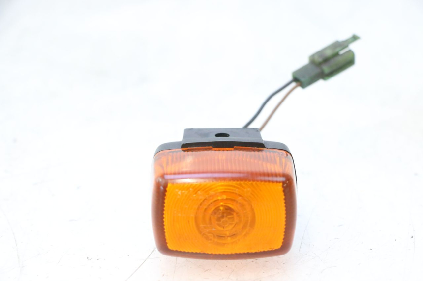 photo de REAR LEFT TURN SIGNAL YAMAHA SLIDER 50 (1999 - 2004) - Fixing points details