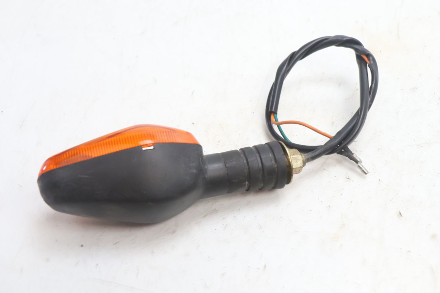 photo de REAR LEFT TURN SIGNAL YAMASAKI STREET 50 (2013 - 2018) - Zoom on usage condition