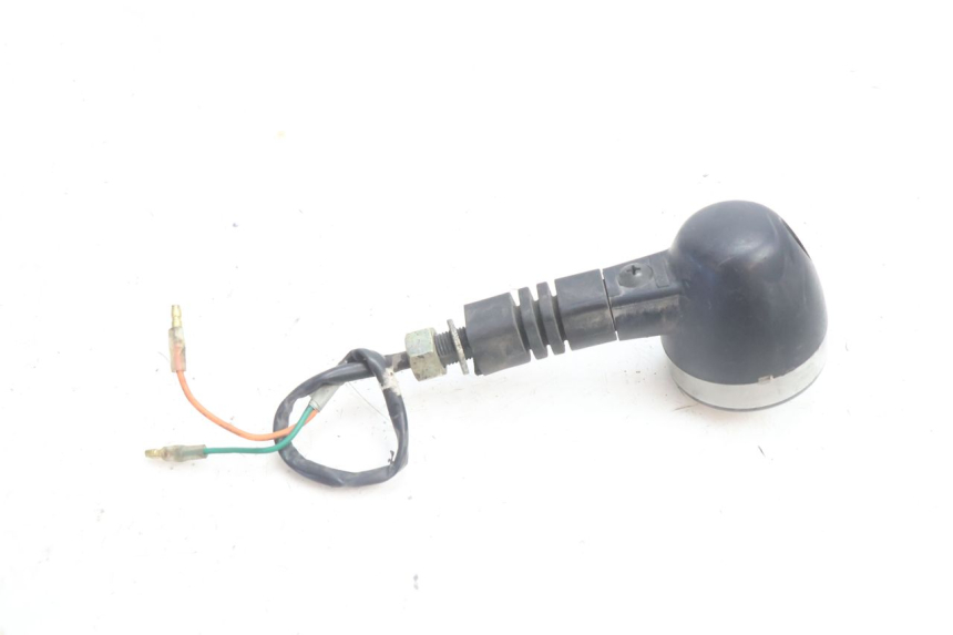photo de REAR LEFT TURN SIGNAL DAELIM VJ ROADWIN 125 (2004 - 2007) - Technical close-up