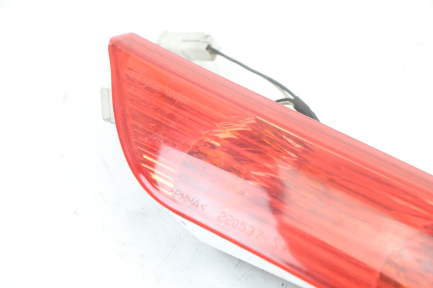 photo de LEFT REAR TURN SIGNAL PIAGGIO XEVO - X EVO 125 (2007 - 2017) - Zoom on usage condition
