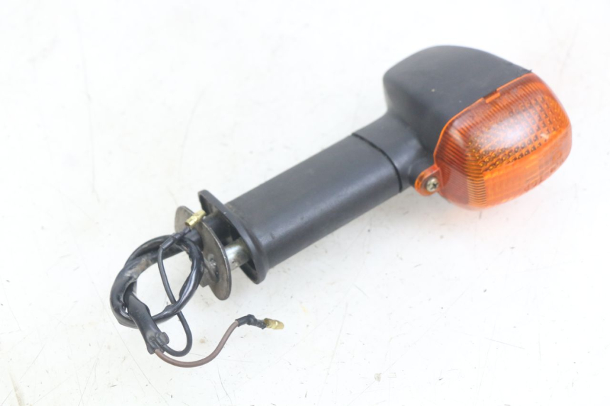 photo de LEFT REAR TURN SIGNAL YAMAHA YZF R THUNDERCAT 600 (1996 - 2003) - Technical close-up