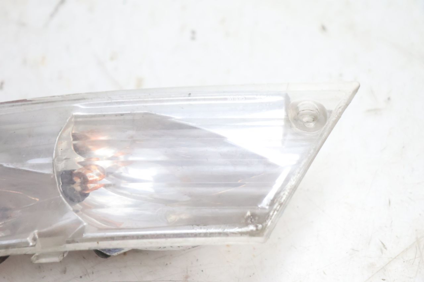 photo de LEFT REAR TURN SIGNAL PIAGGIO ZIP 4T 50 (2018 - 2020) - Zoom on usage condition