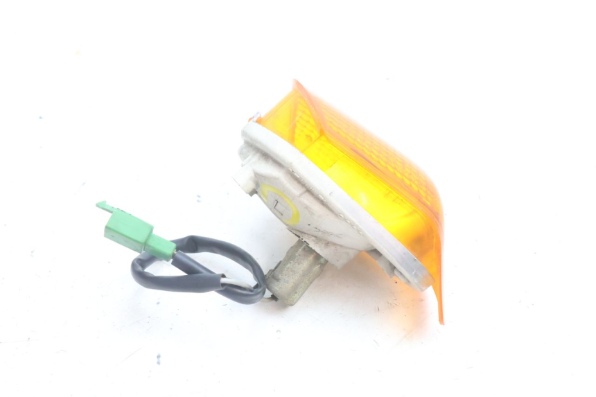 photo de REAR LEFT TURN SIGNAL KAWASAKI ZZR 600 (1995 - 2004) - Alternative perspective