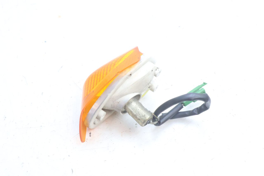 photo de REAR LEFT TURN SIGNAL KAWASAKI ZZR 600 (1995 - 2004) - Technical close-up