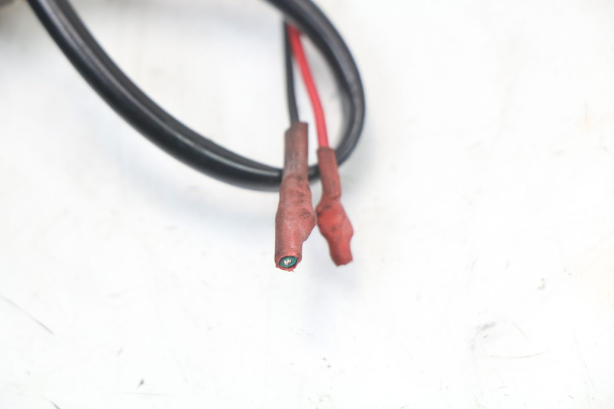 photo de REAR TURN SIGNAL SUZUKI GS F 500 (2004 - 2007) - Distinctive features