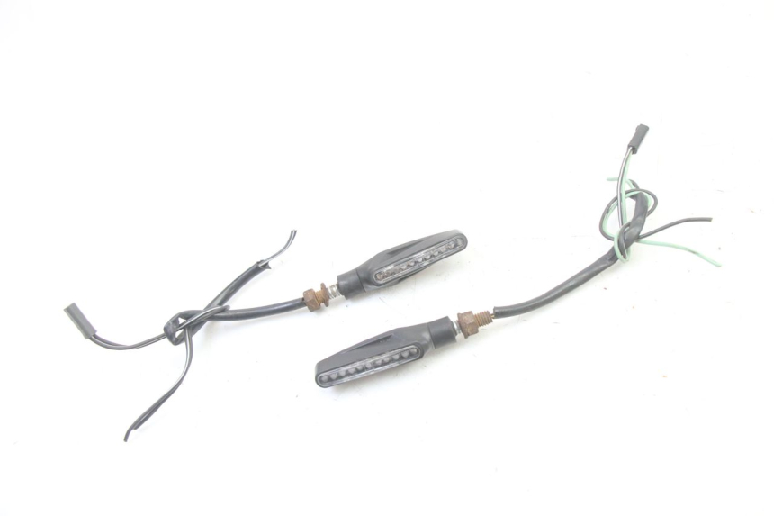 photo de REAR TURN SIGNAL SUZUKI GSR 750 (2011 - 2017) - Component detail