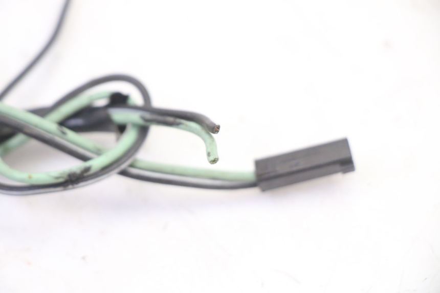 photo de REAR TURN SIGNAL SUZUKI GSR 750 (2011 - 2017) - Additional view of the item