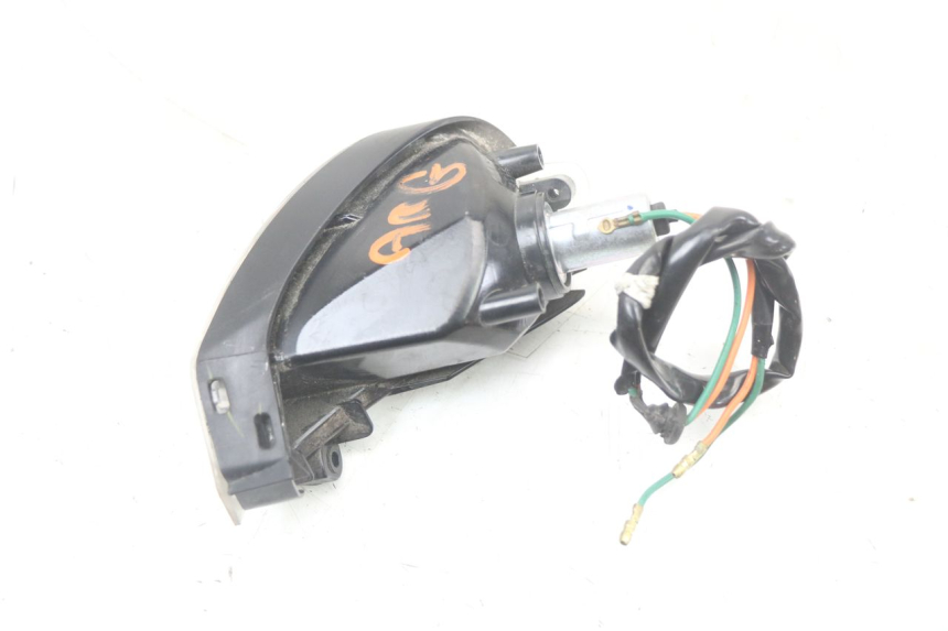 photo de REAR TURN SIGNAL HONDA PCX (JF28) 125 (2009 - 2011) - Fixing points details