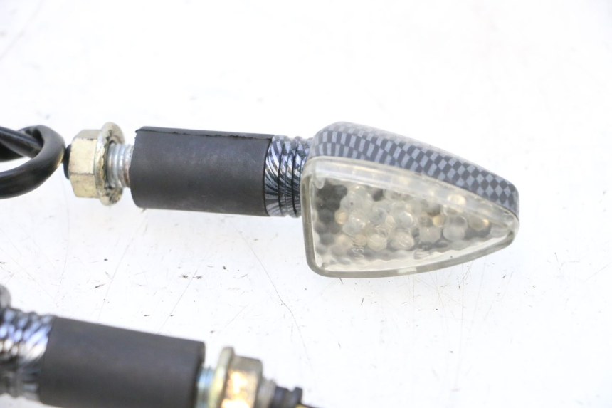 photo de REAR TURN SIGNAL PEUGEOT LUDIX SNAKE 2T 50 (2004 - 2014) - Markings and original references