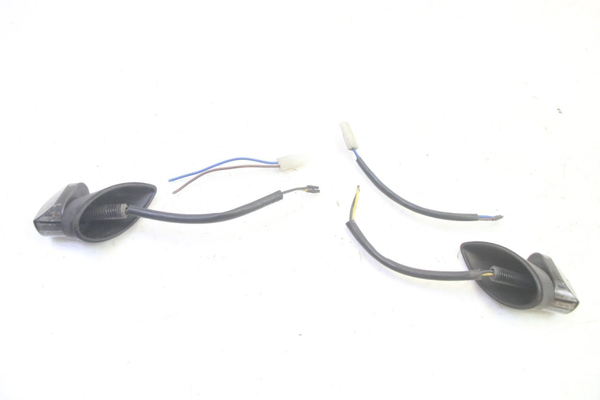 photo de REAR TURN SIGNAL PIAGGIO MP3 500 (2016 - 2018) - Main view