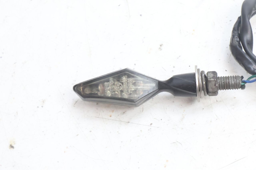 photo de REAR TURN SIGNAL PIAGGIO NEW TYPHOON 50 (2018 - 2021) - Zoom on usage condition