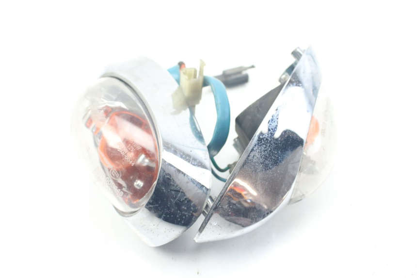 photo de REAR TURN SIGNAL KYMCO PEOPLE 250 (2004 - 2008) - Surface and material condition