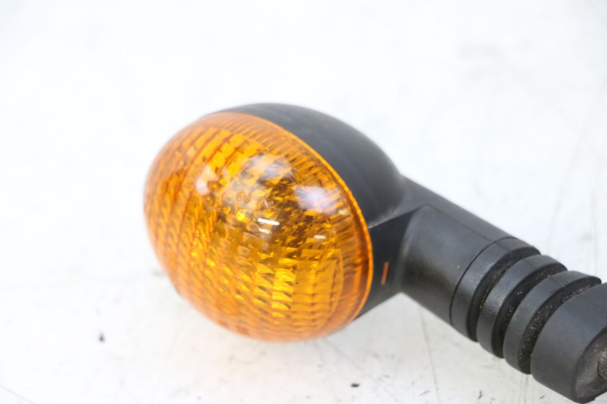 photo de REAR TURN SIGNAL PEUGEOT LUDIX 50 (2008 - 2017) - Fixing points details